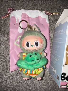 Pop Mart Labubu Exciting Macaron Green Grape authentic with outfit